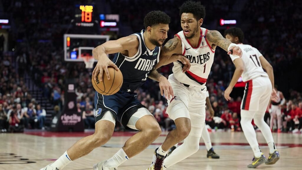 Blazers HC Reveals How ‘Connectivity’ Led to Upset Win Over Mavs Blazers HC Reveals How ‘Connectivity’ Led to Upset Win Over Mavs