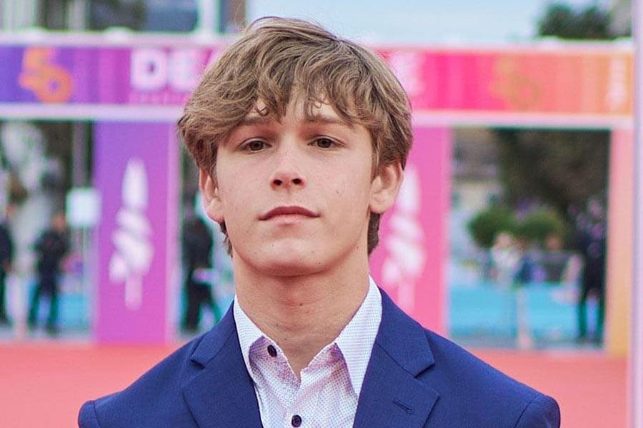 Hudson Meek, Teen Actor, Dies After Falling From A Moving Vehicle Hudson Meek, Teen Actor, Dies After Falling From A Moving Vehicle