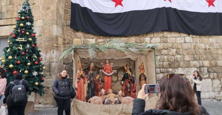 Christians protest burning of Christmas tree in Syria- UCA News